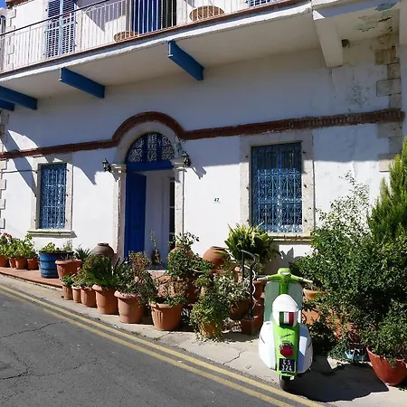 Hotel Elyssia 2*